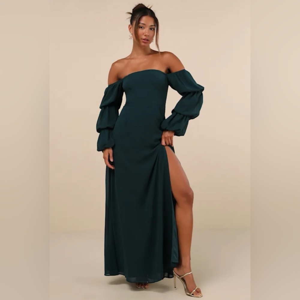 Demure Aura Emerald Tiered Balloon Sleeve Off-the-Shoulder Dress